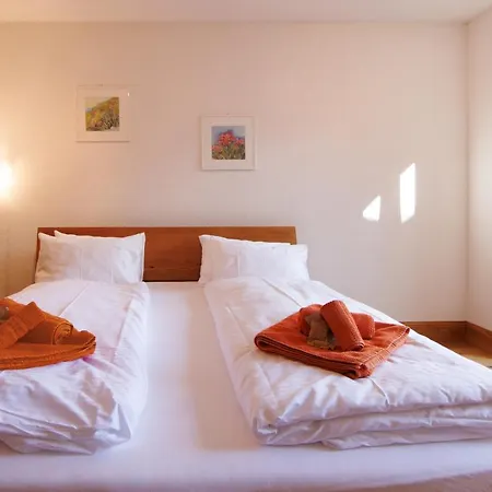 Le Manoir 5 Apartment