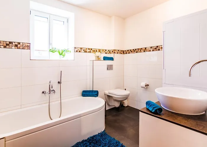 Апартаменты Le Manoir 5 *